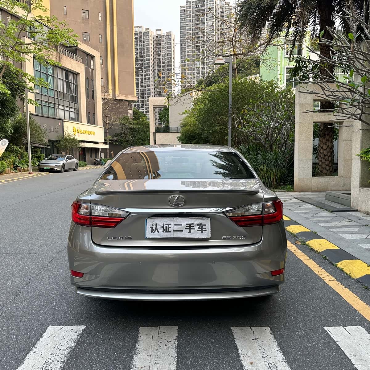 Lexus ES, 2016 4