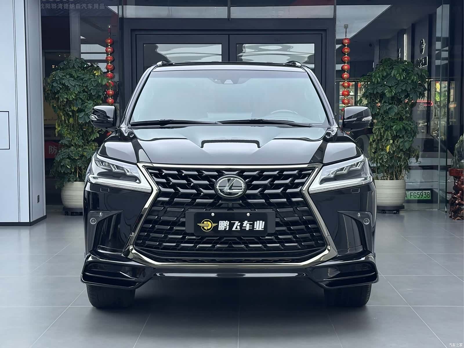 Lexus LX, 2023 2