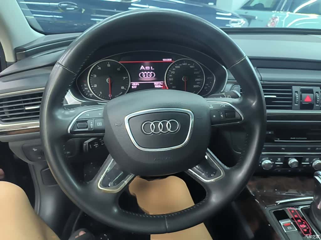 Audi A6L, 2016 11