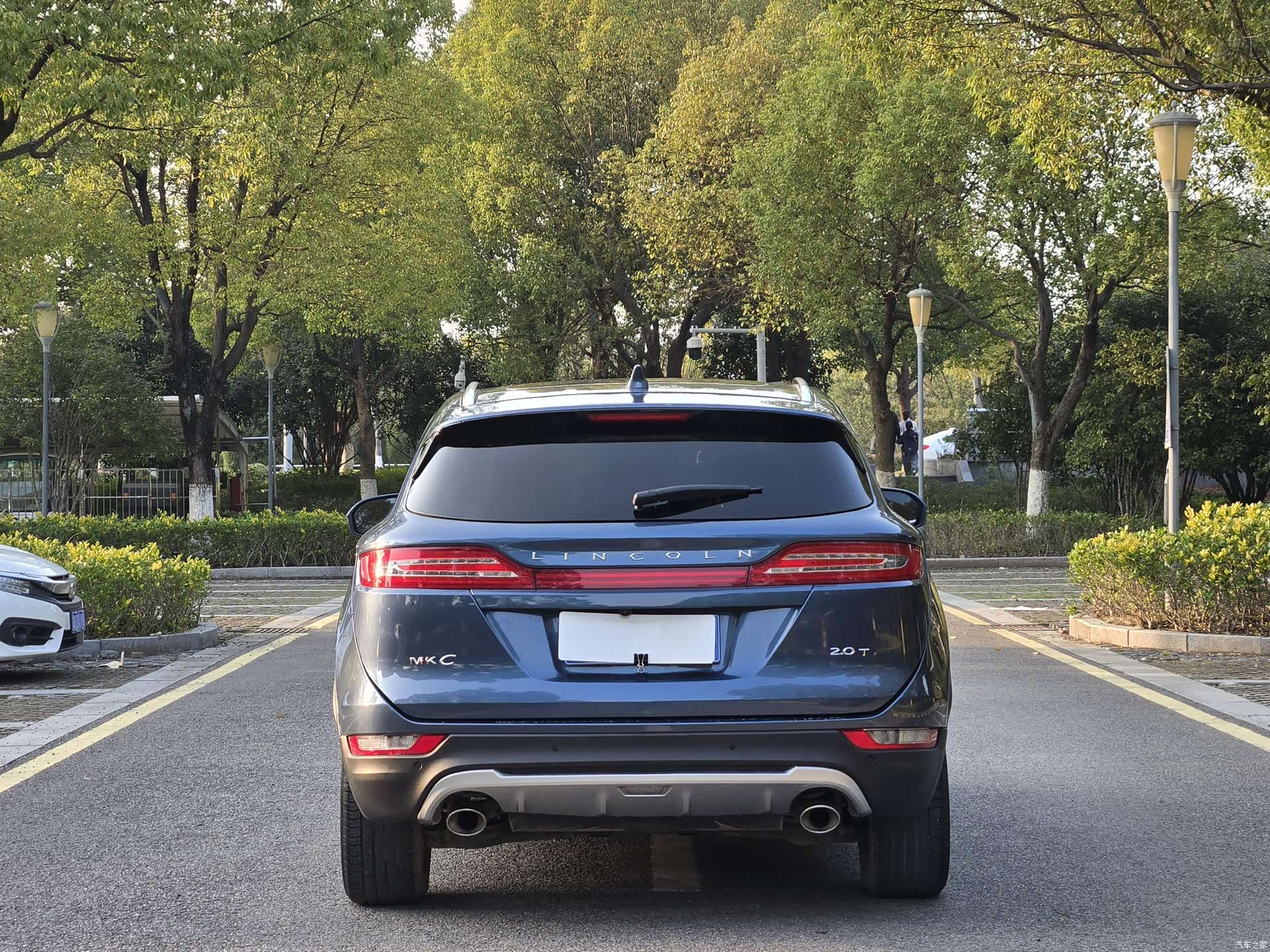 Lincoln MKC, 2019 все фото