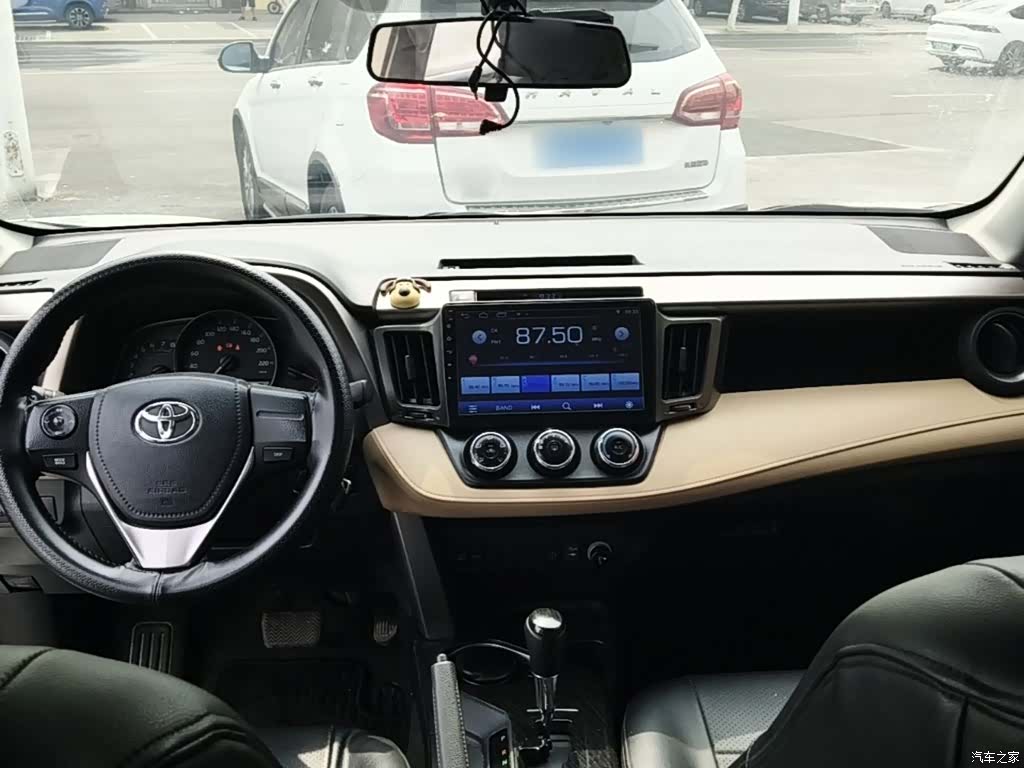 Toyota RAV4, 2018 10