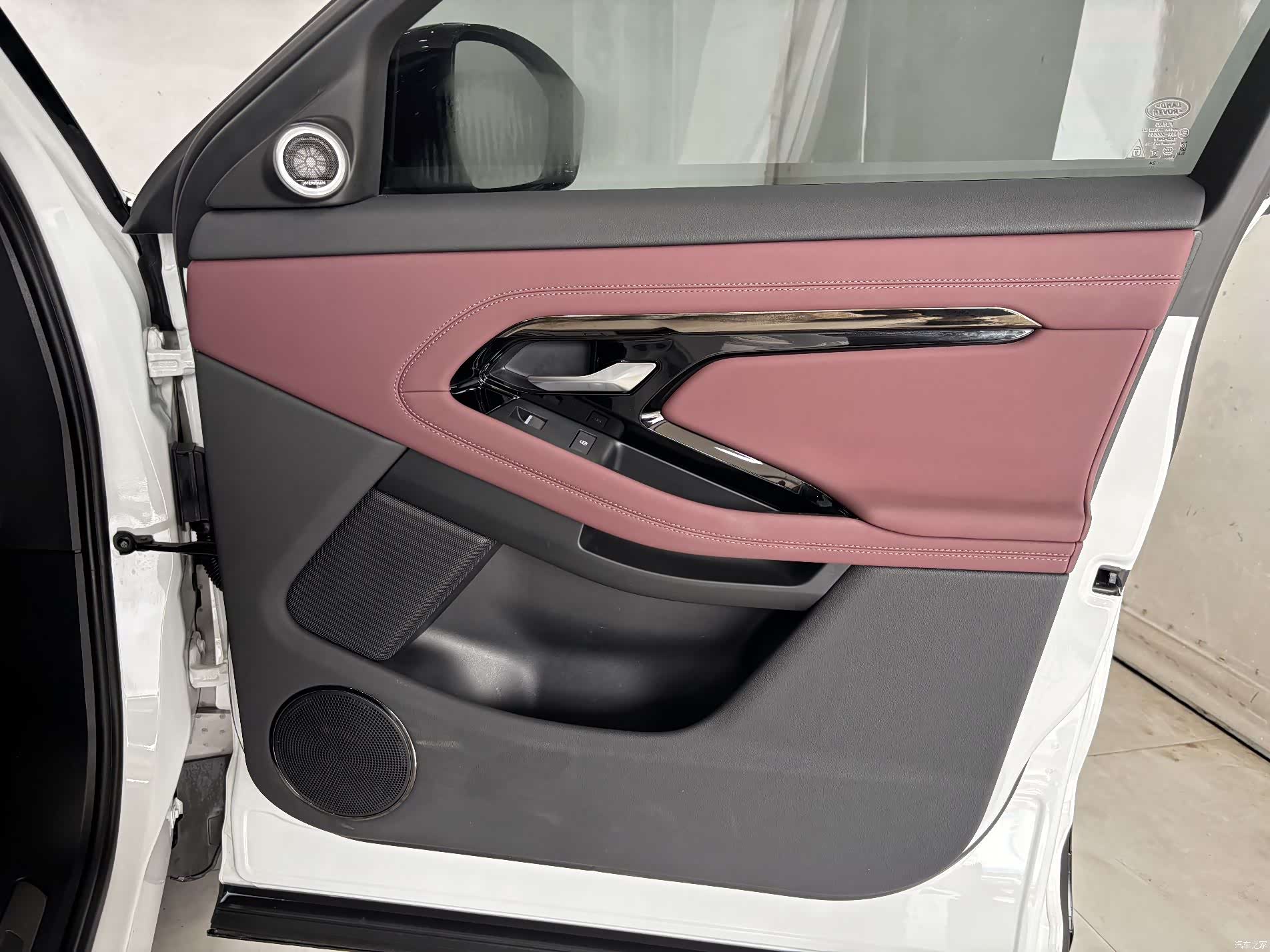 Land Rover Range Rover, 2024 25