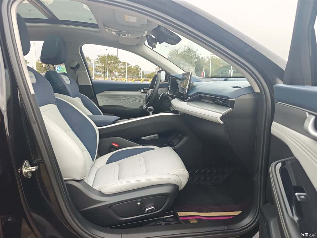 Geely Preface, 2022 11