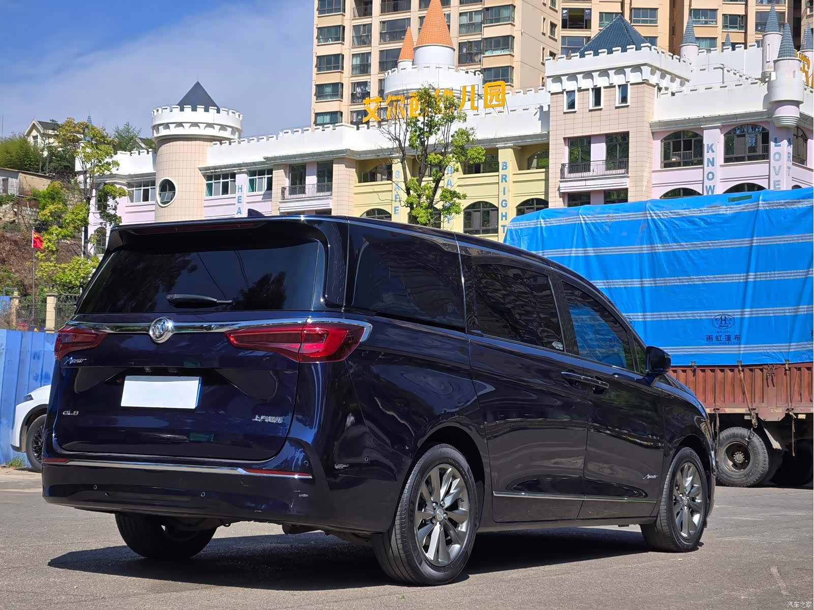 Buick GL8, 2021 все фото