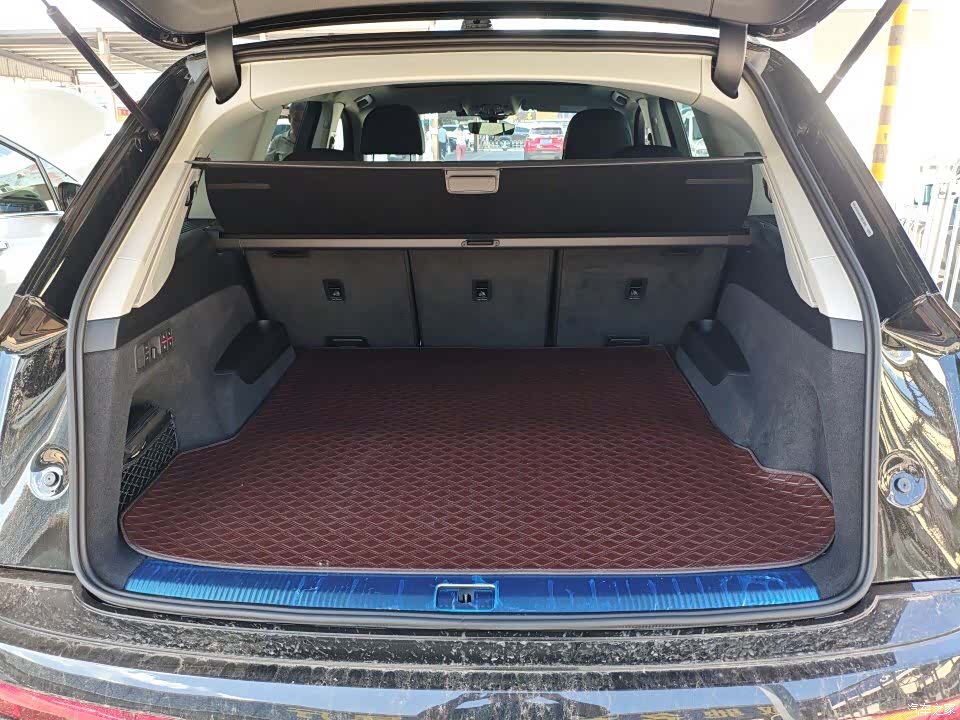 Audi Q7, 2023 все фото