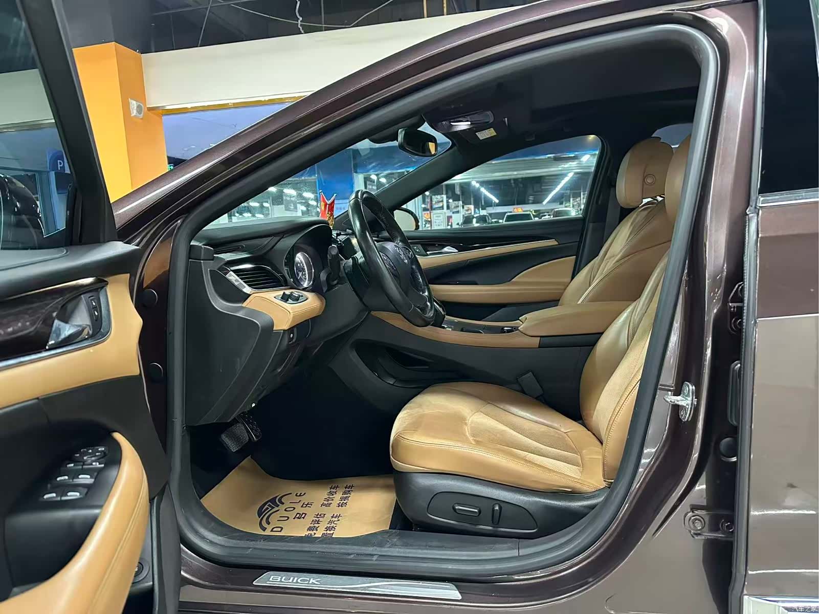 Buick LaCrosse, 2016 все фото