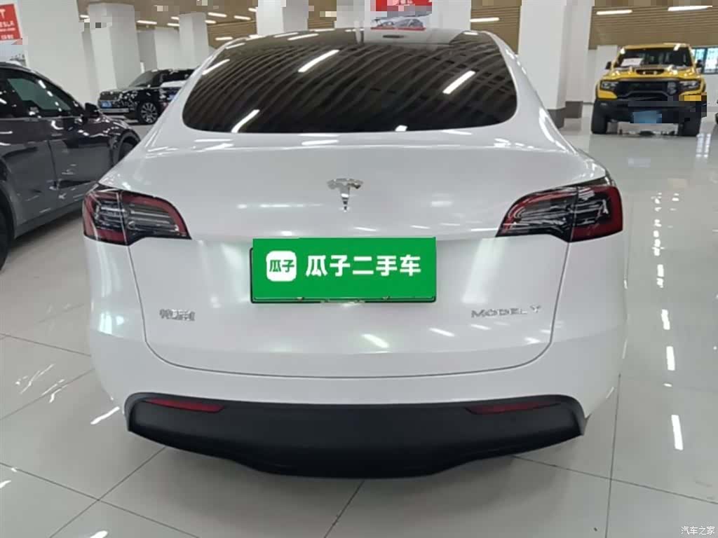 Tesla Model Y, 2023 6