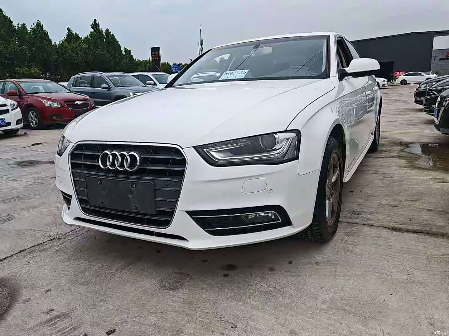 Audi A4L, 2013 1