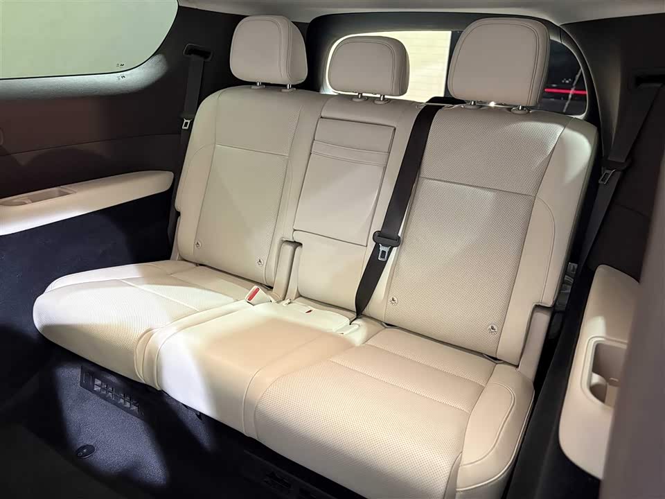 Li Auto Ideal MEGA