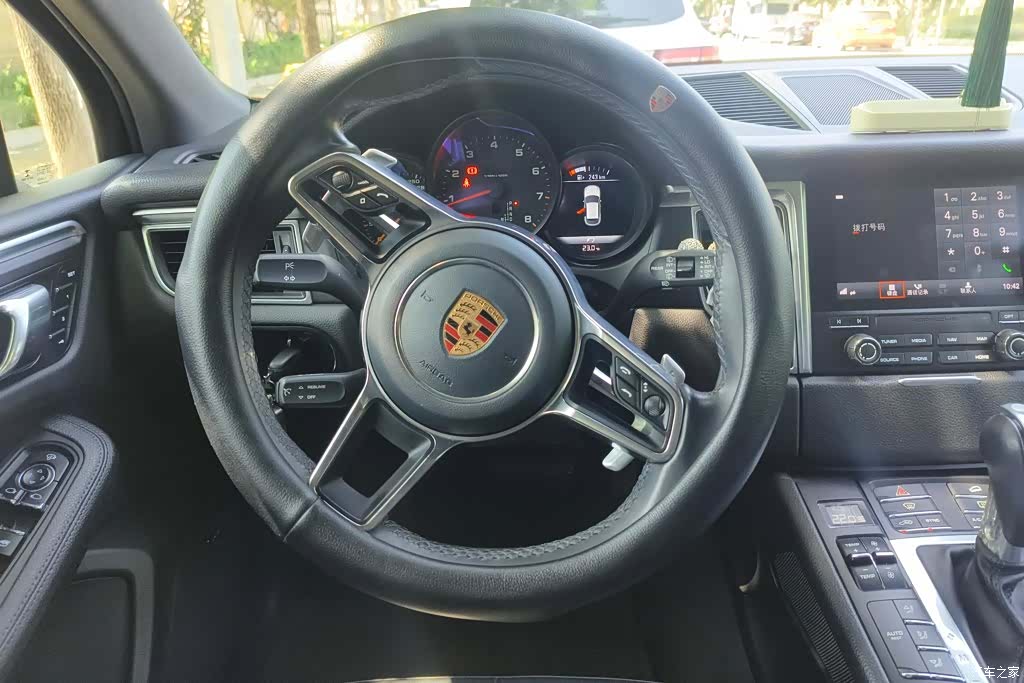 Porsche Macan, 2017 15