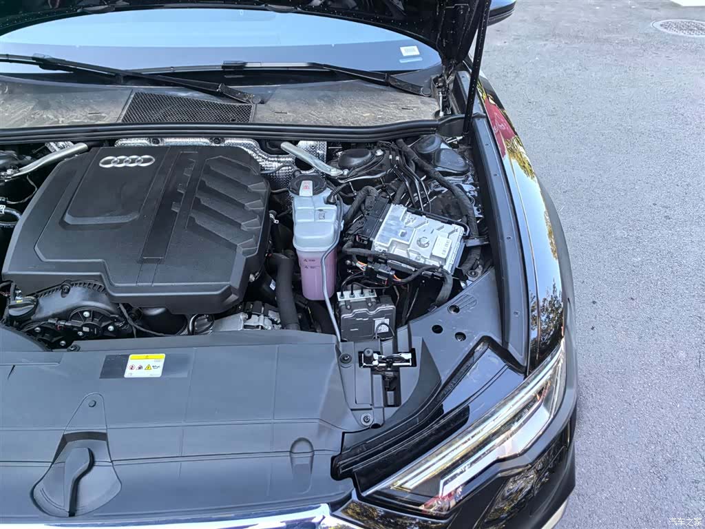 Audi A6L, 1900 21