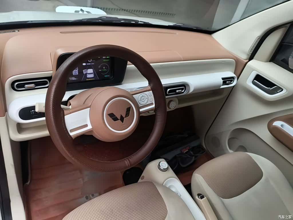 Wuling MINIEV, 2025 10