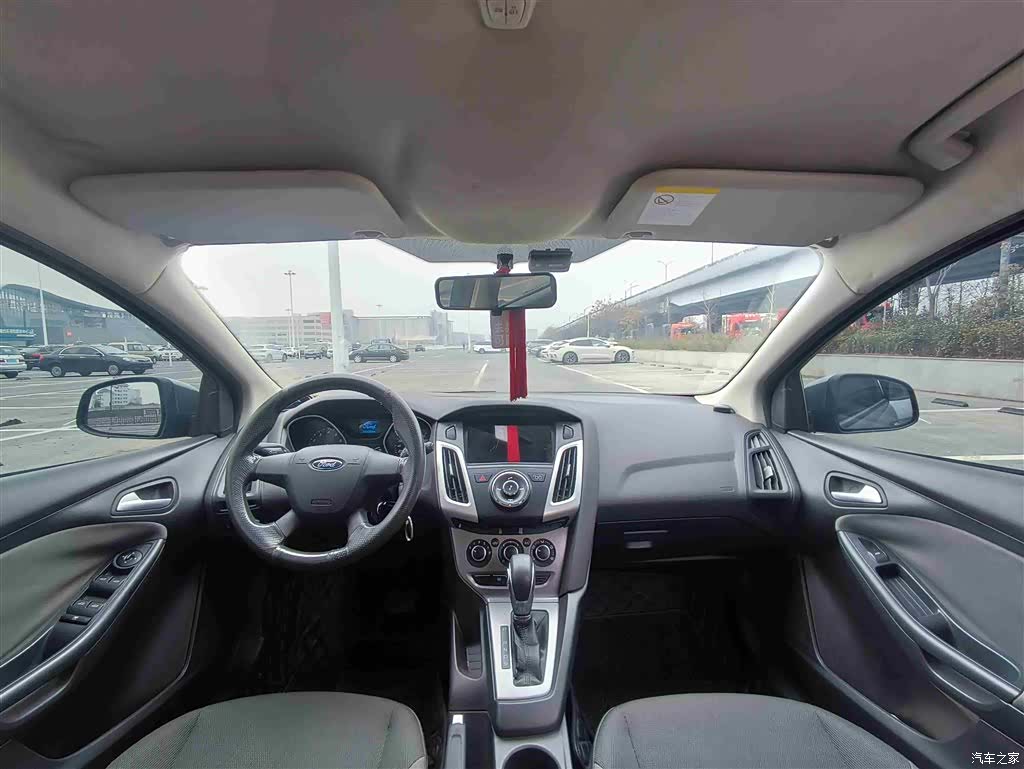 Ford Focus, 2012 14