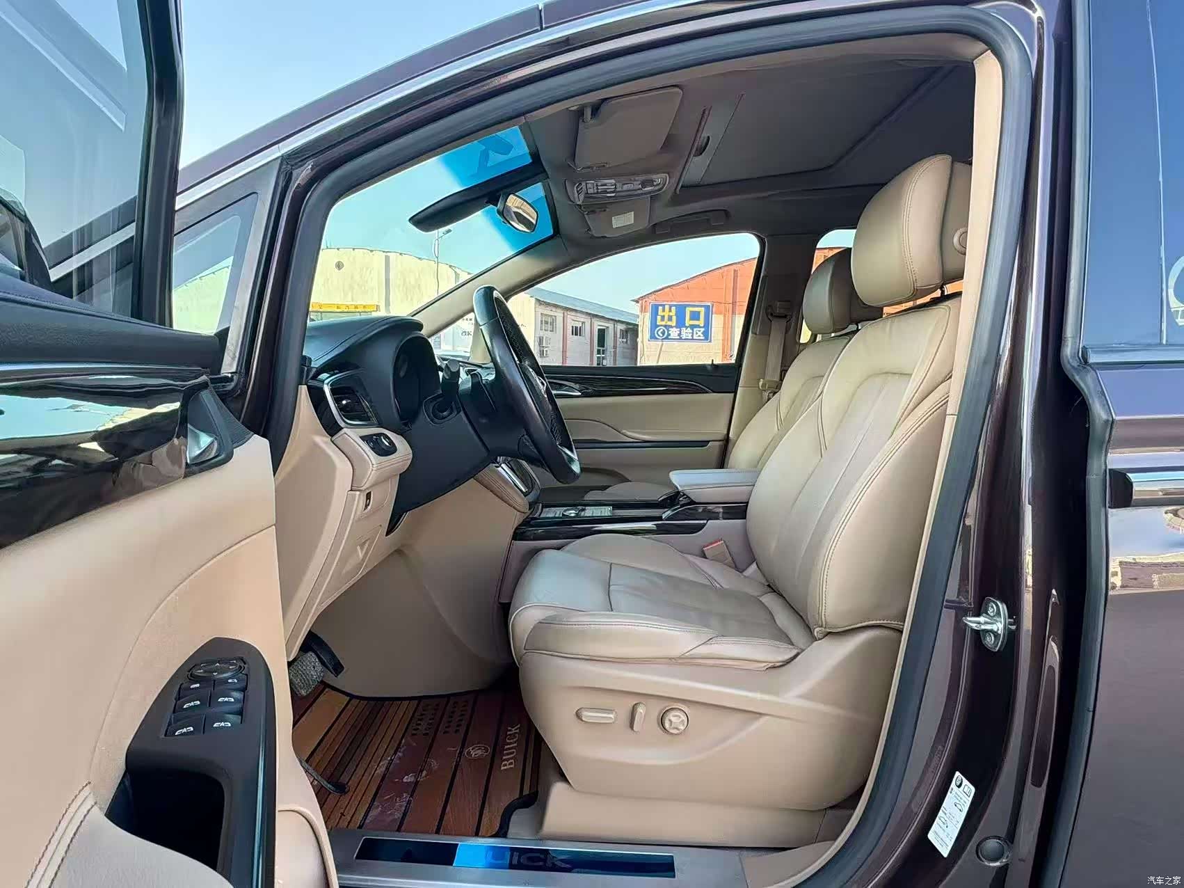 Buick GL8, 2016 7
