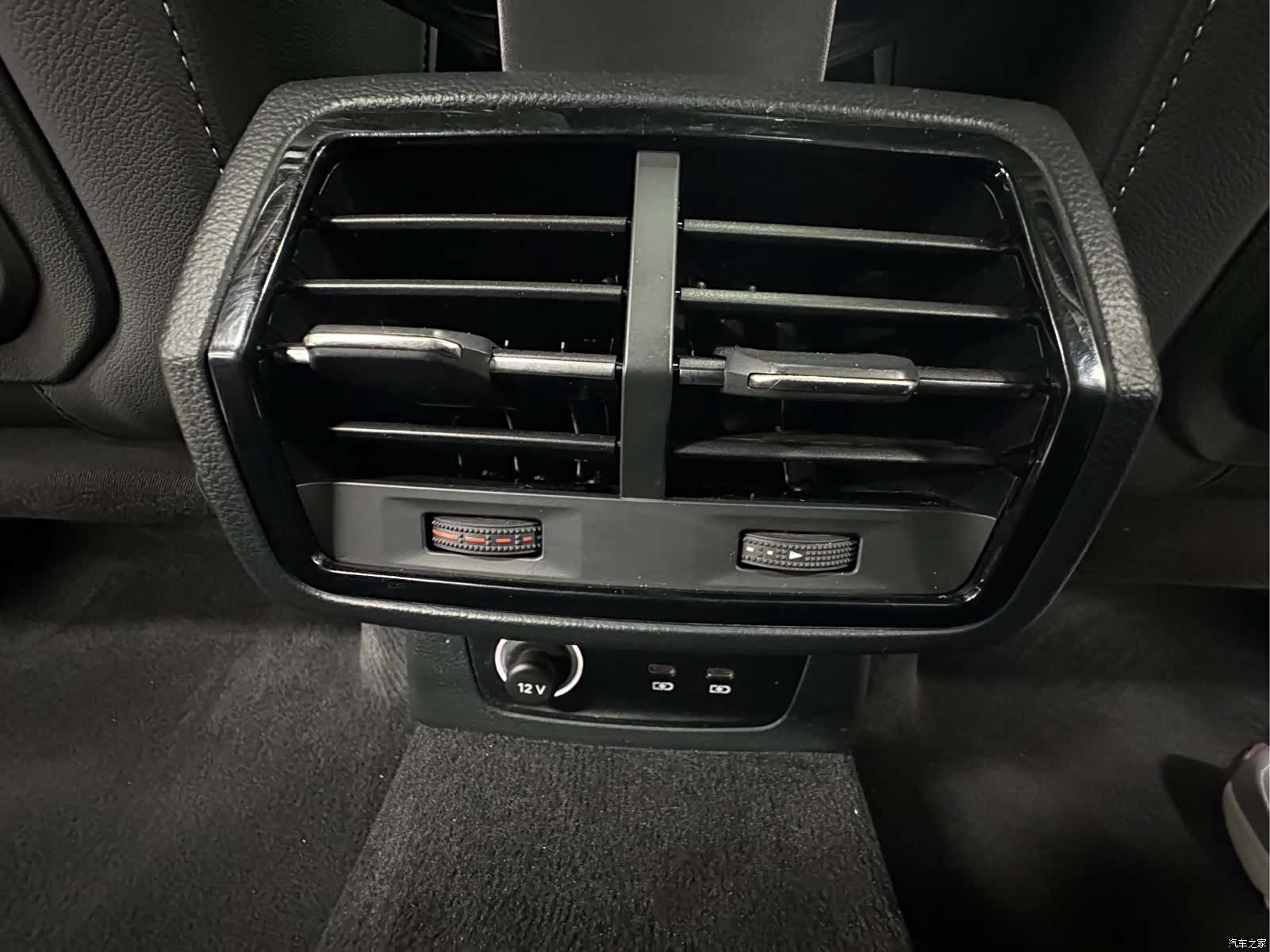 Audi Q3, 2022 19