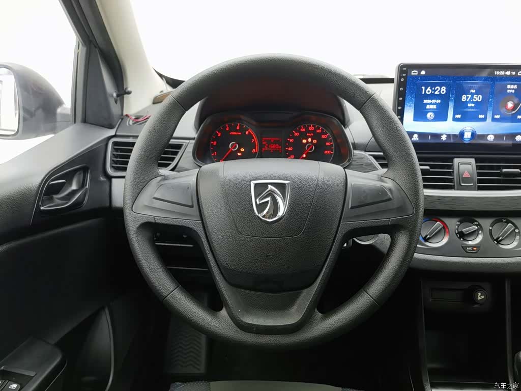 Wuling 310, 2021 11
