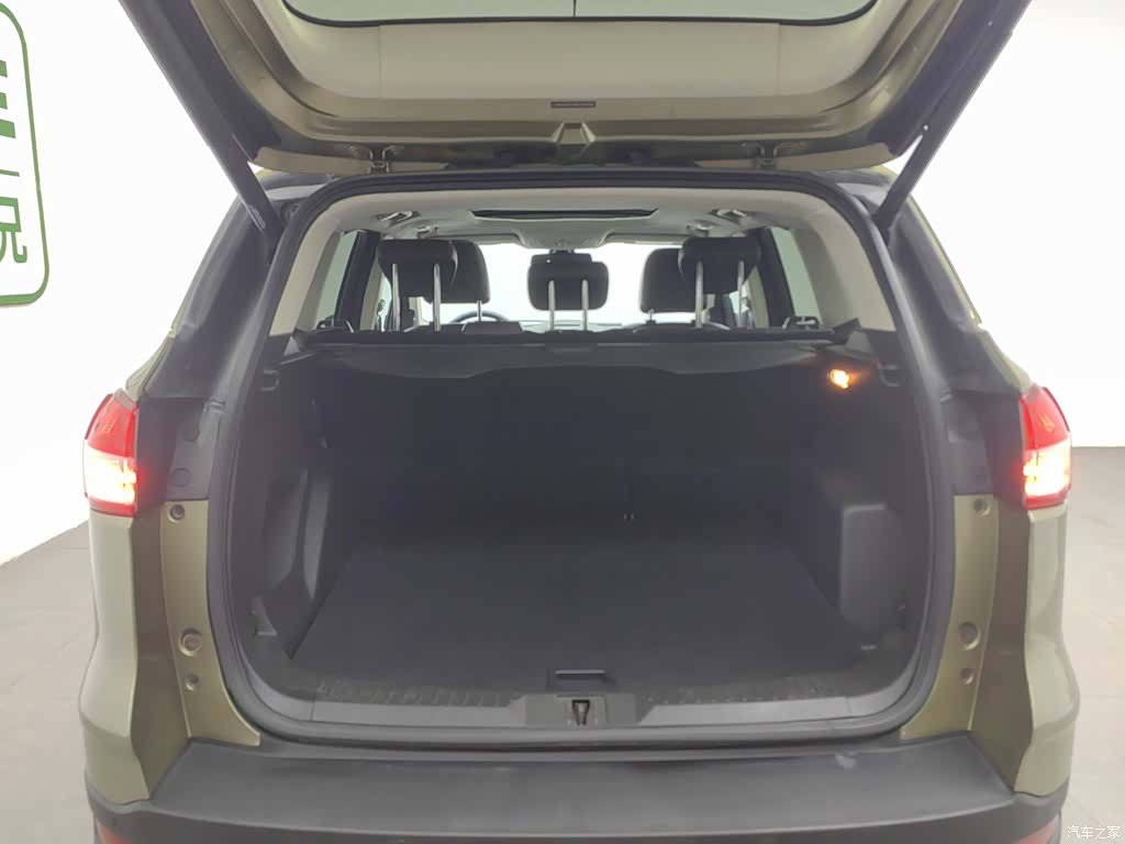 Ford Kuga, 2013 16