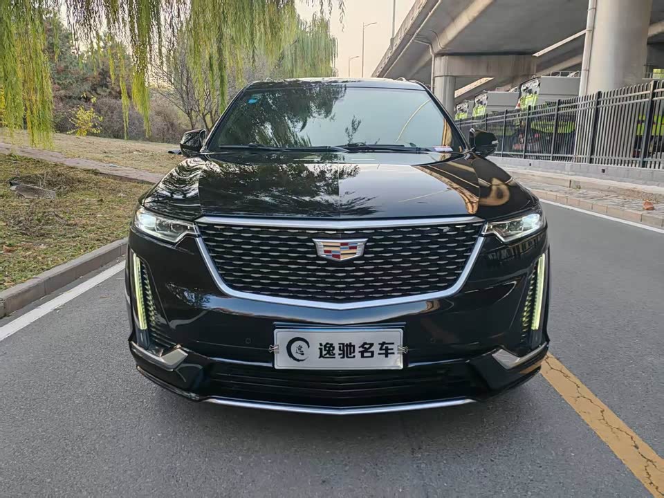Cadillac XT6