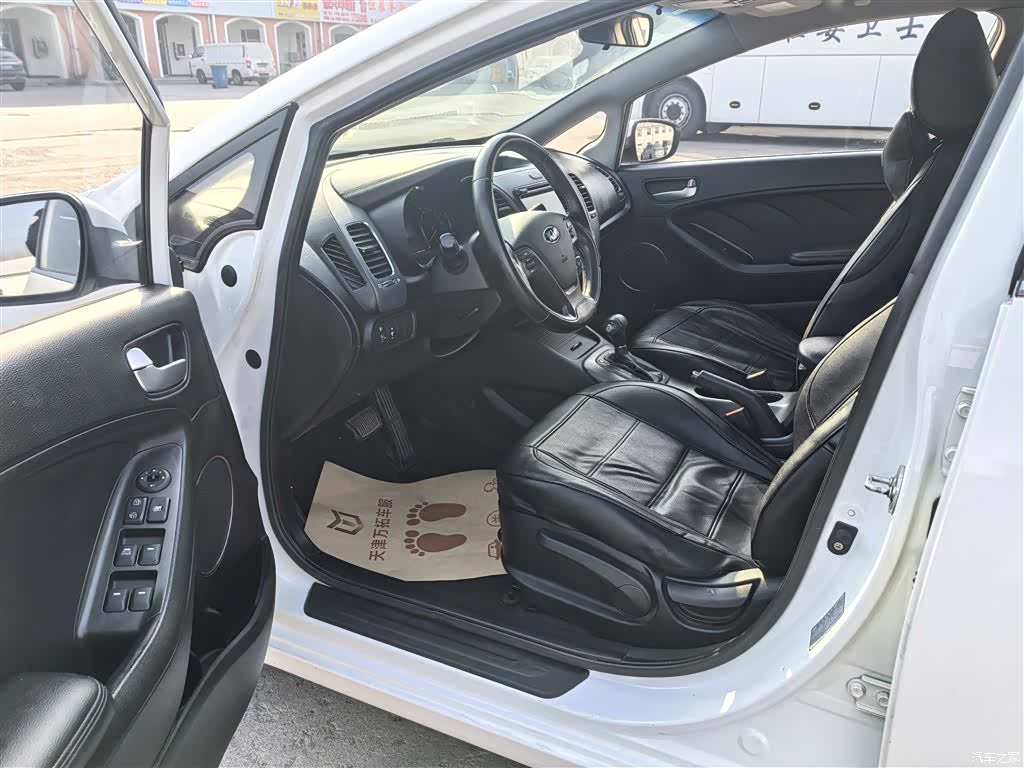 Kia K3, 2015 9
