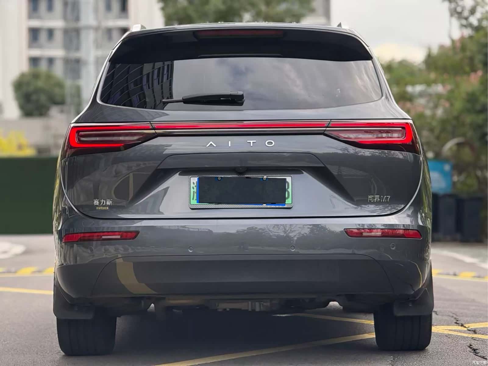 AITO M7, 2023 10