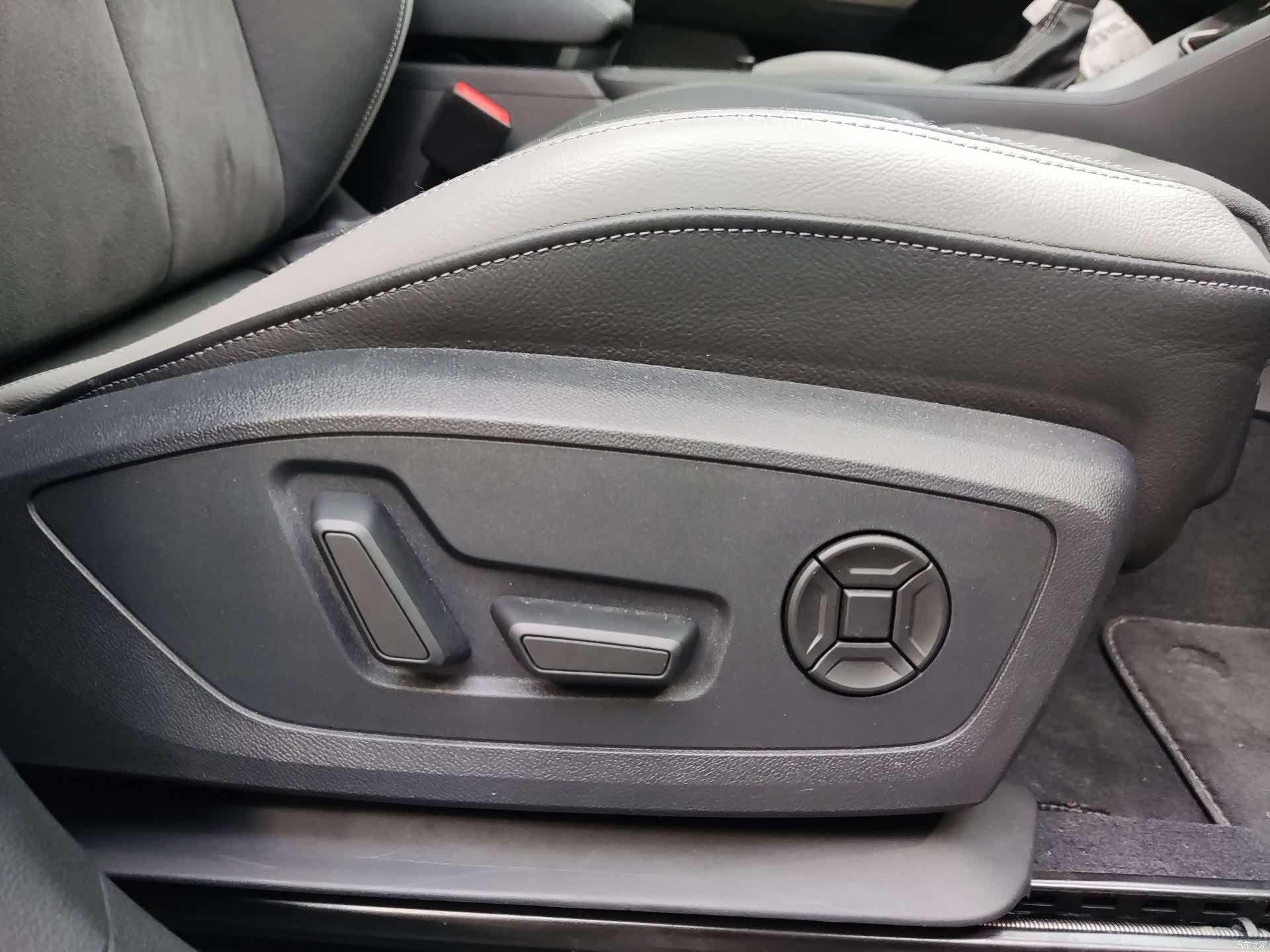 Audi Q3, 2022 14
