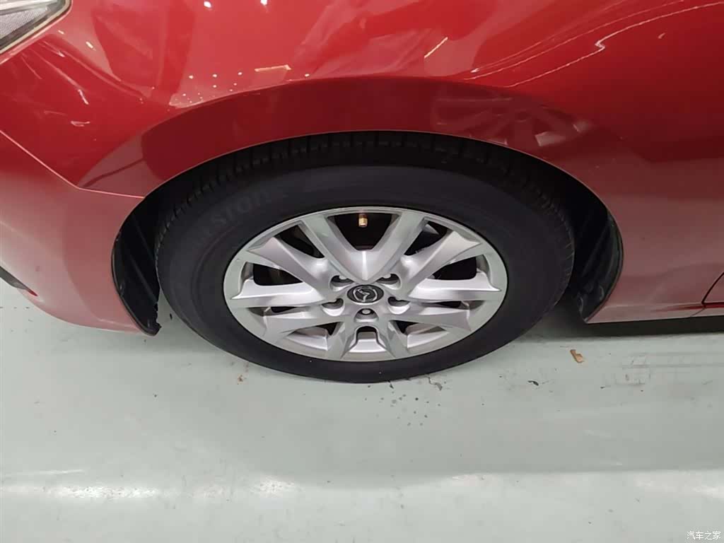 Mazda Mazda3, 2016 23