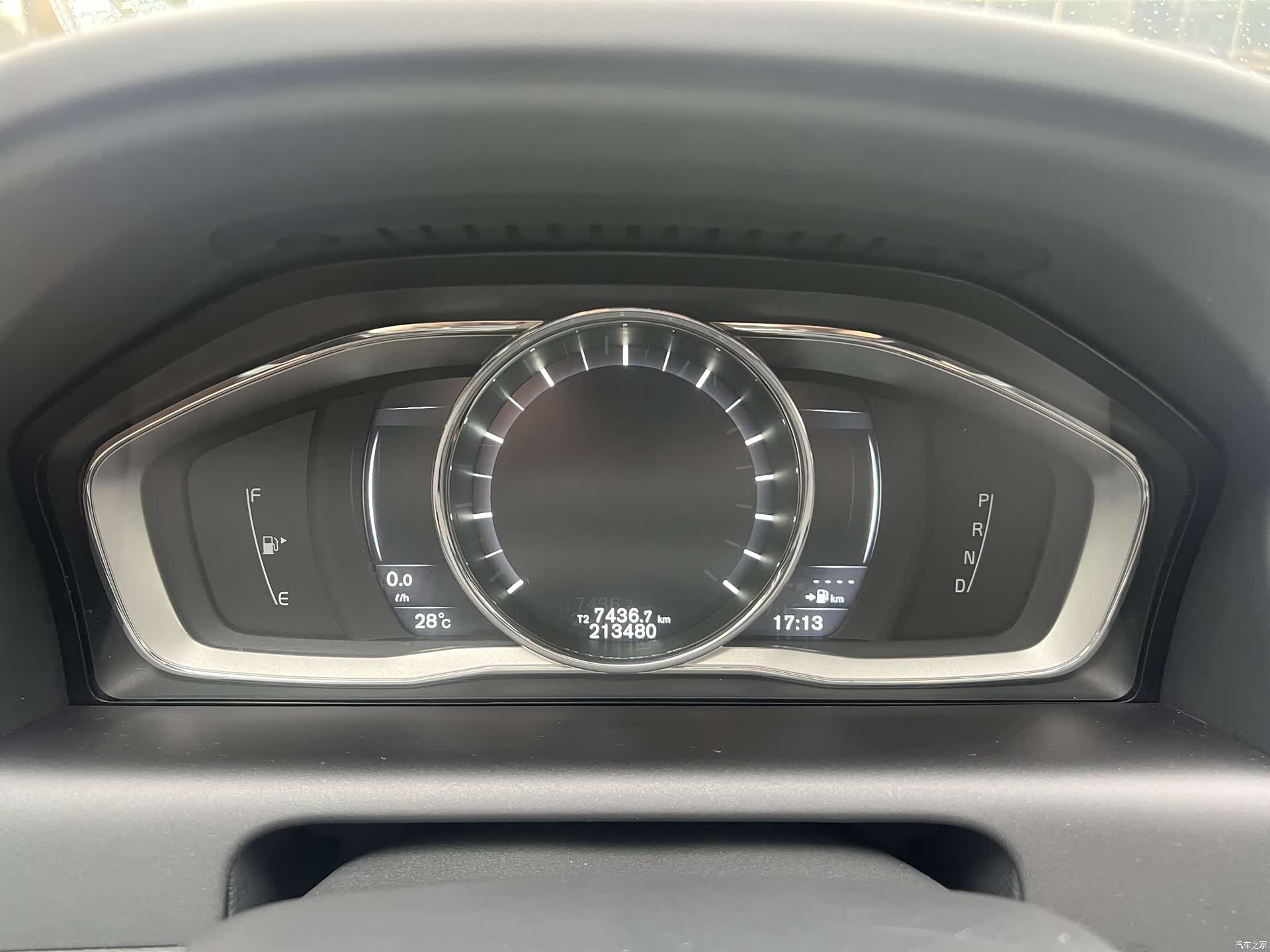 Volvo XC60, 2016 13