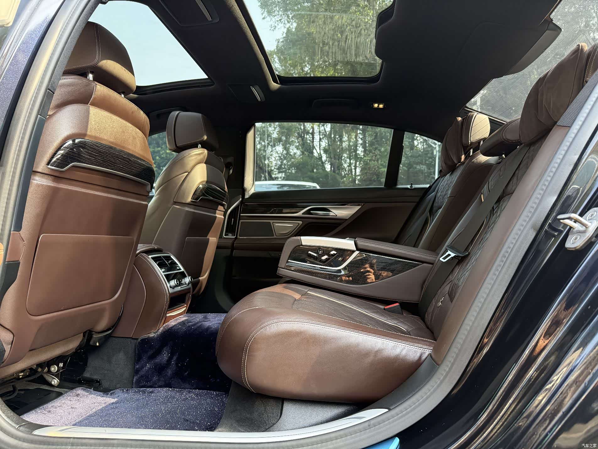 BMW 7 Series, 2021 11