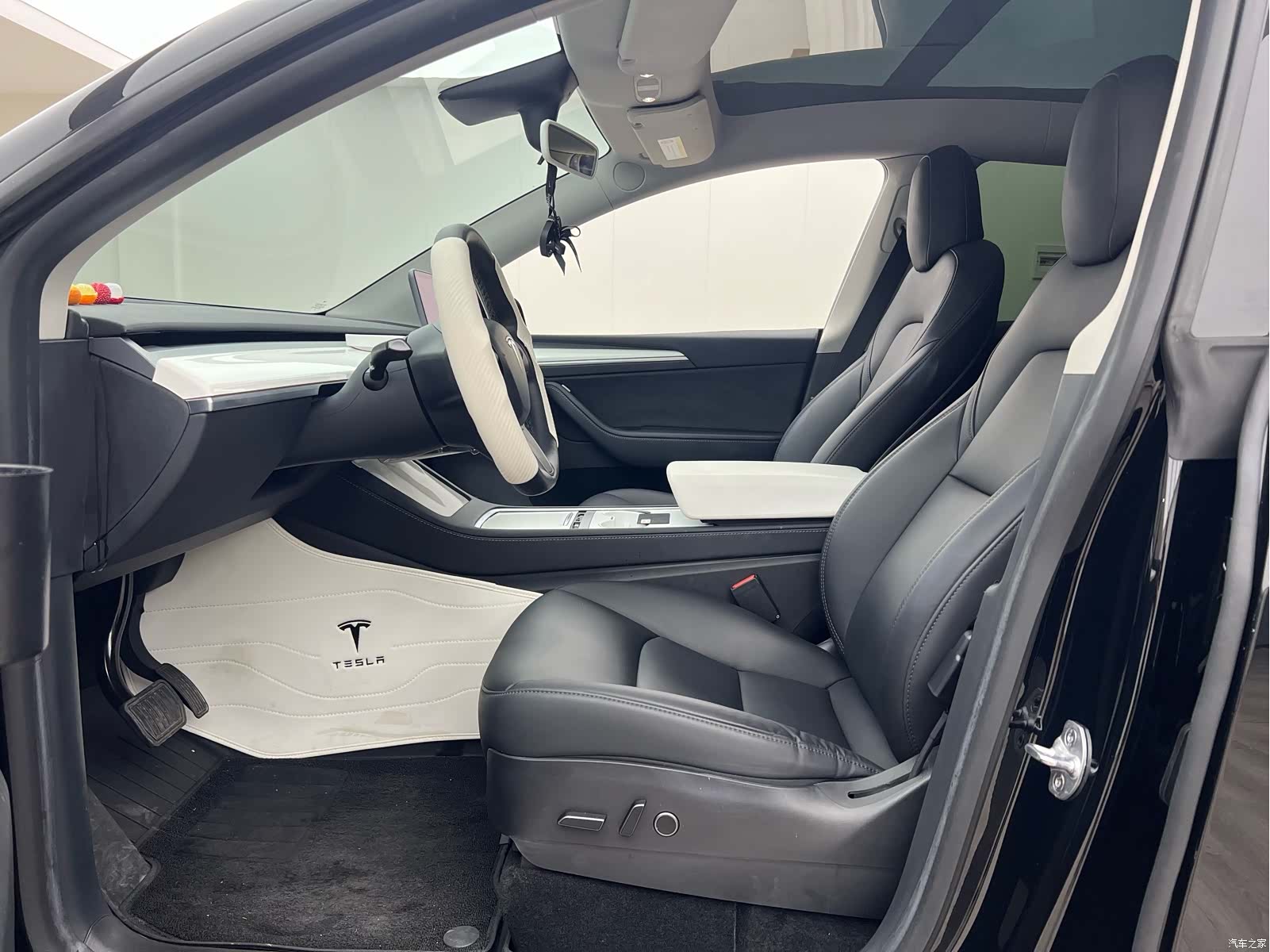 Tesla Model Y, 2021 8