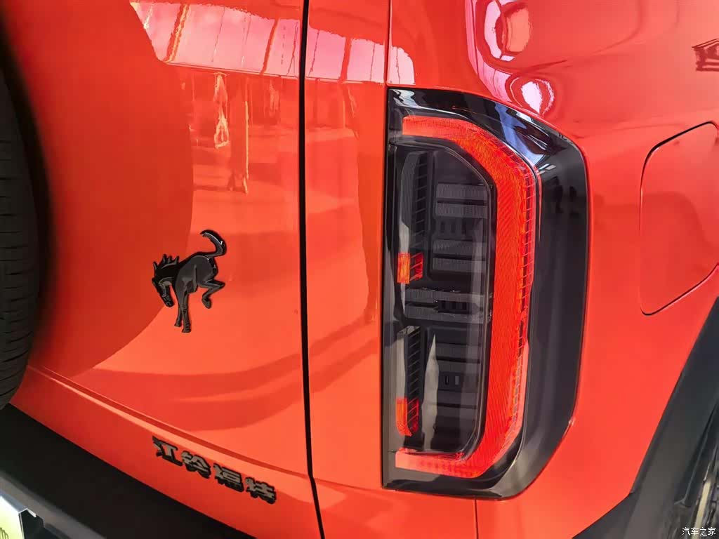 Ford Bronco, 2025 6
