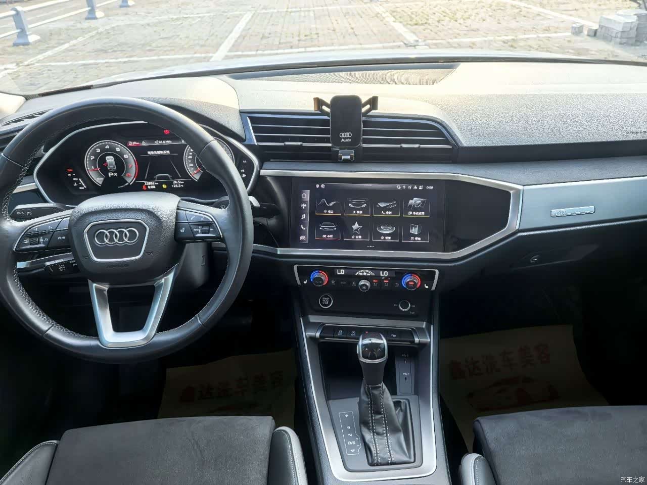 Audi Q3, 2022 все фото