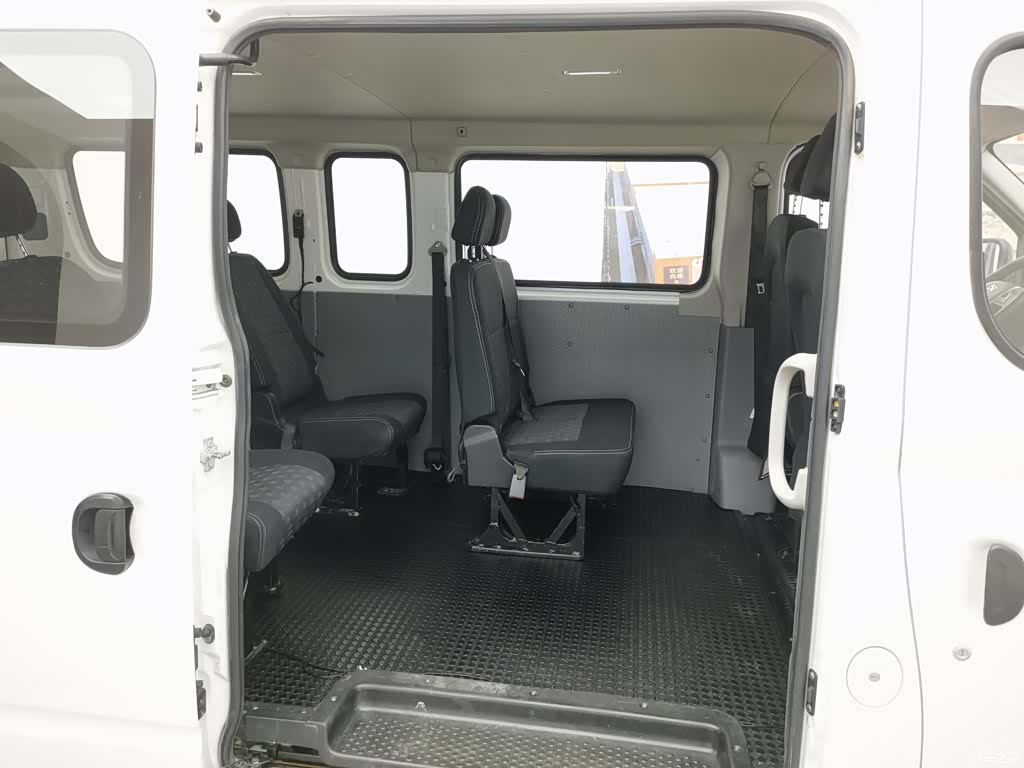 Maxus V80, 2024 15