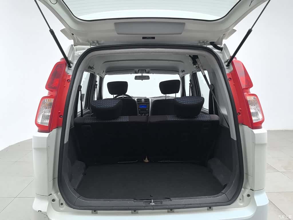 Suzuki X5, 2016 16