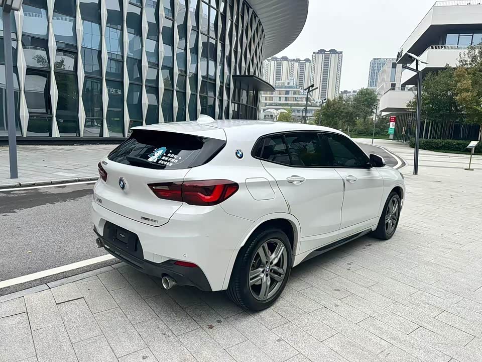 BMW X2
