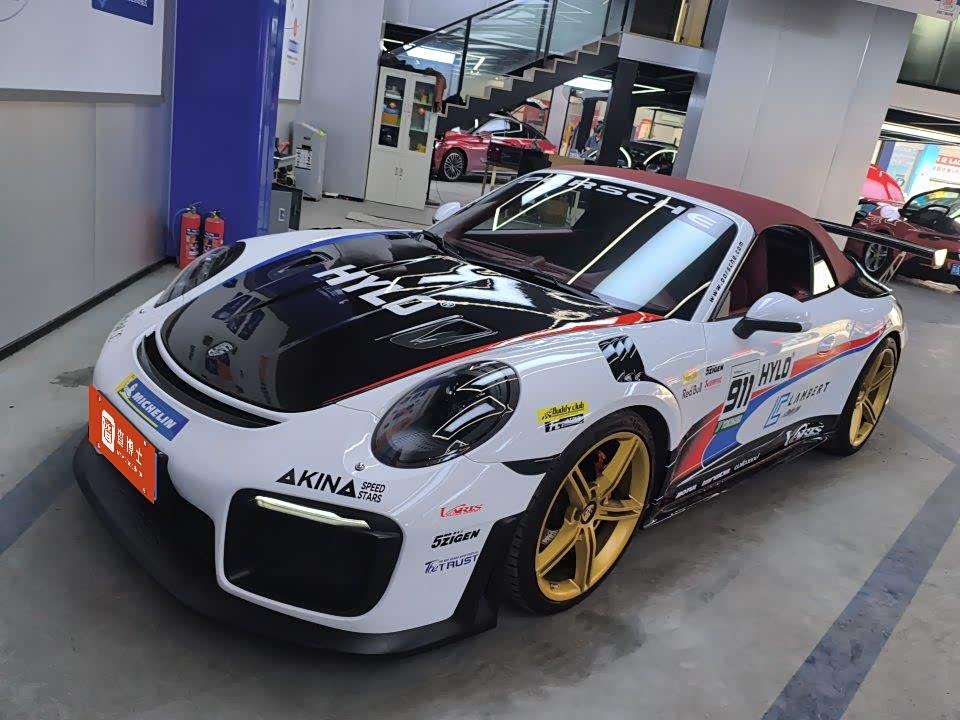 Porsche 911
