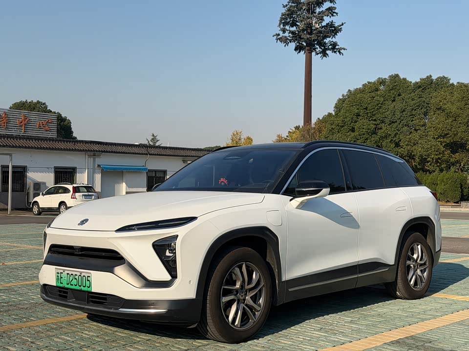 NIO ES6