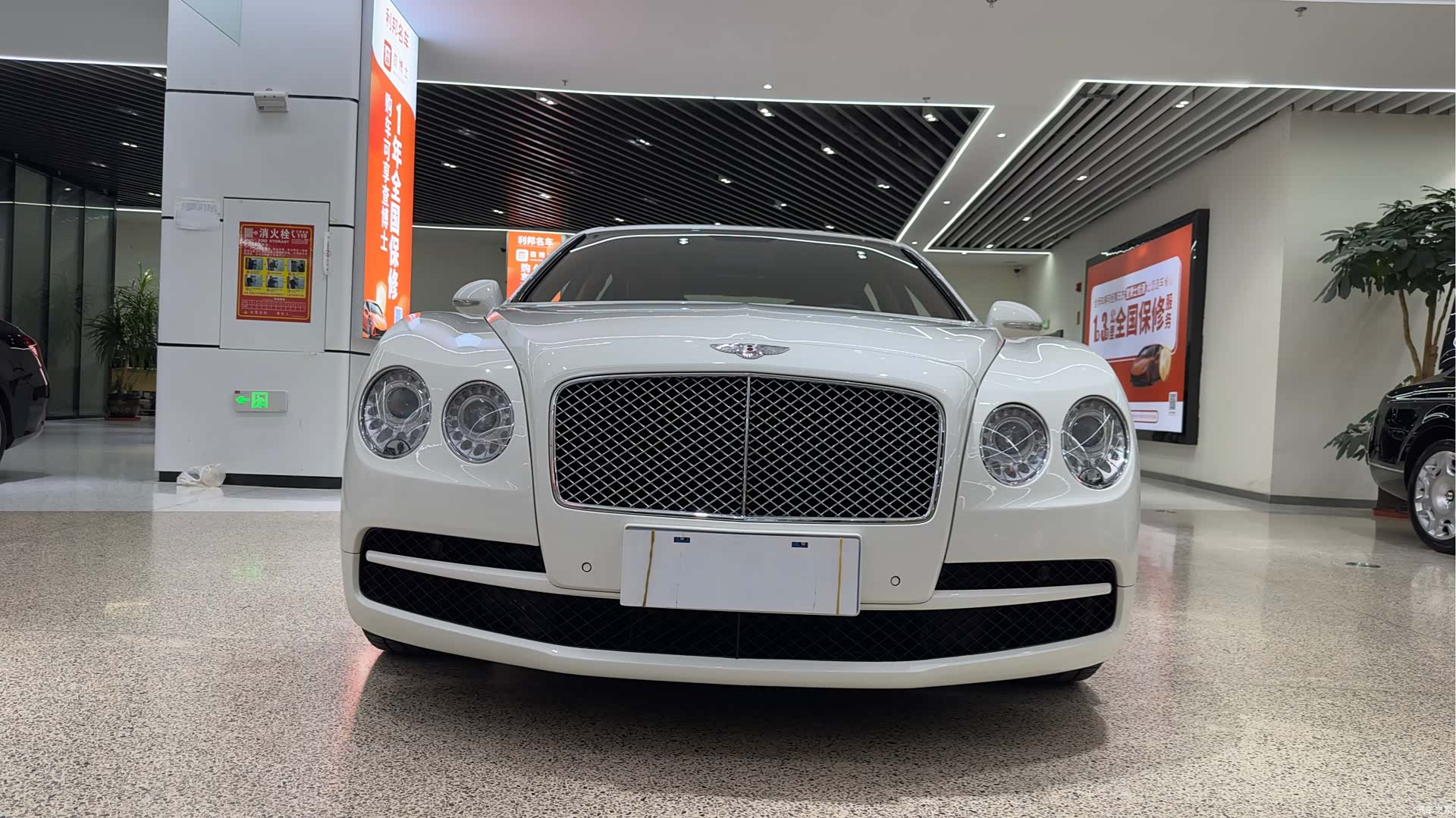 Bentley Flying Spur, 2017 2