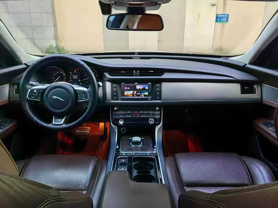 Jaguar XFL Jaguar XFL