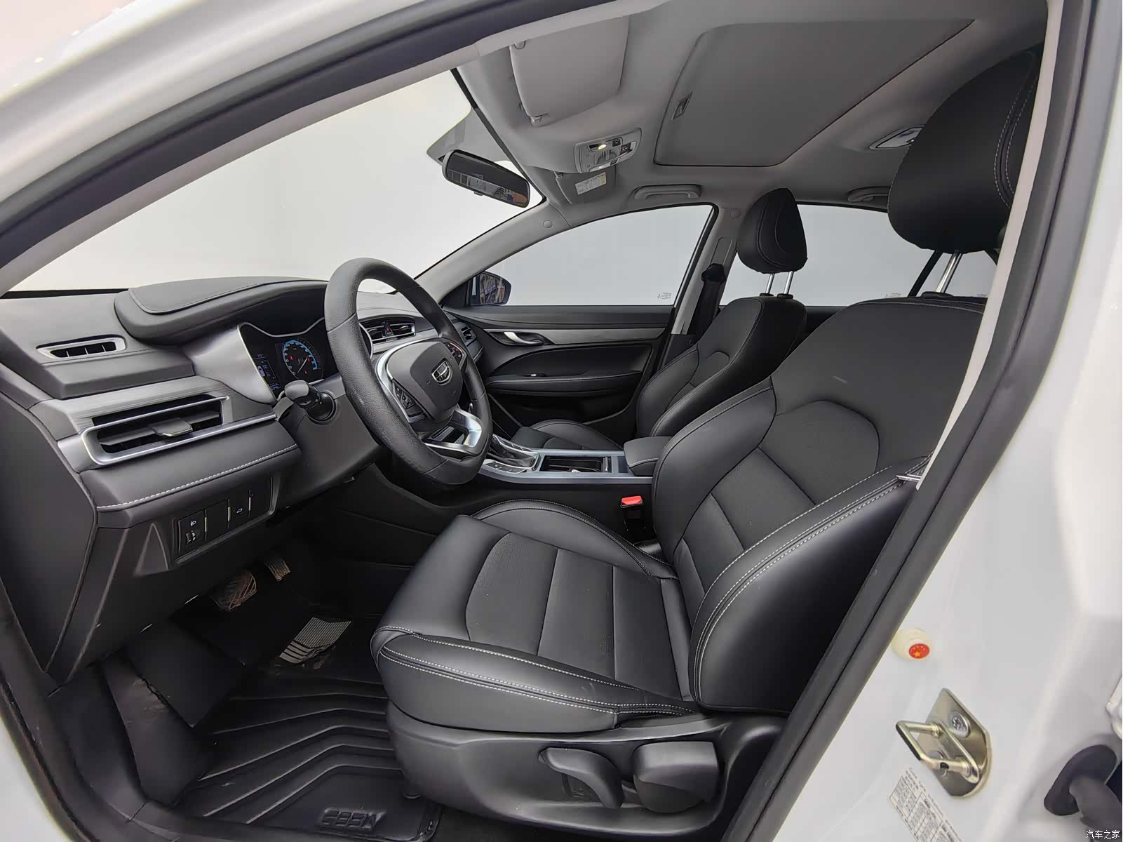 Geely Emgrand, 2022 7