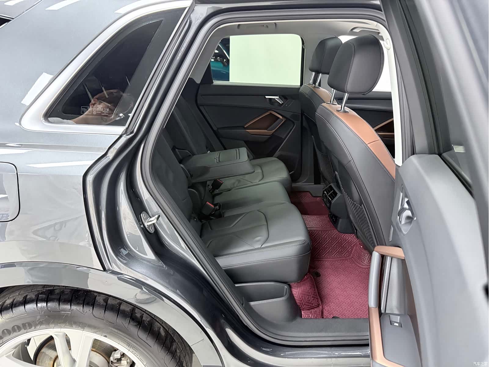 Audi Q3, 2022 11