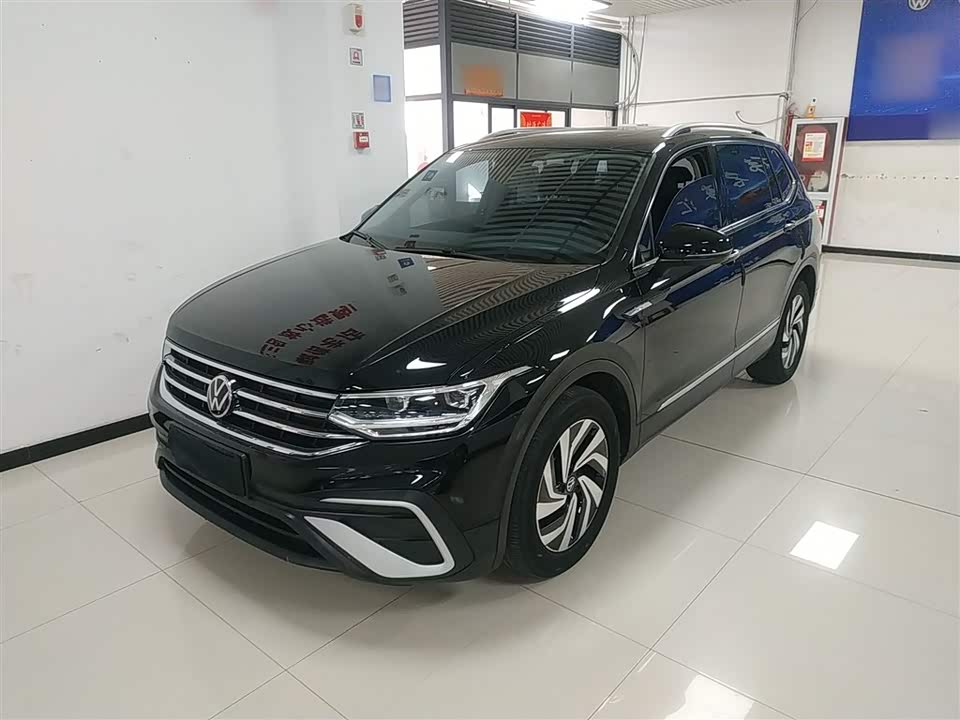 Volkswagen Tiguan L