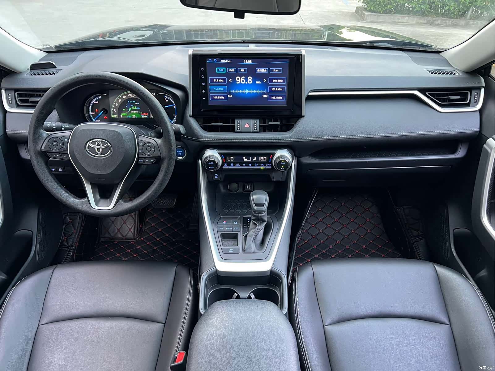 Toyota RAV4, 2020 8