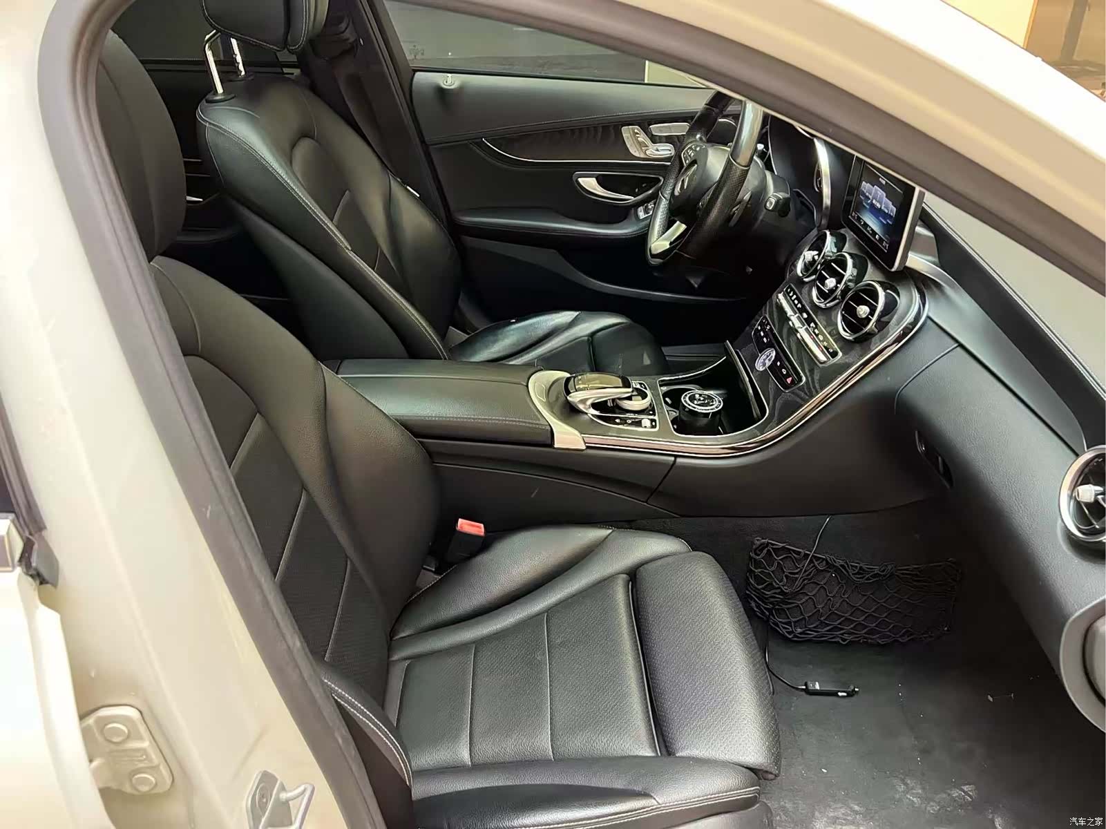 Mercedes-Benz C-Class, 2015 10