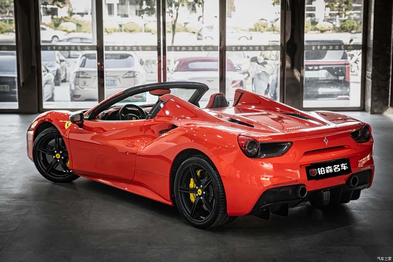 Ferrari 488, 2019 3