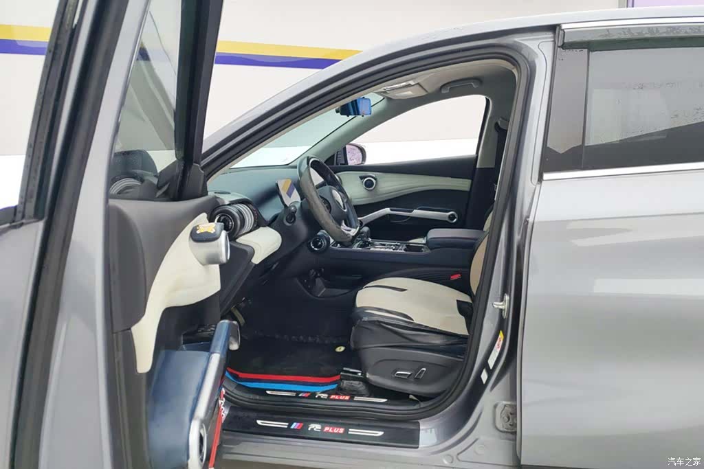 BYD еЕГPLUS, 2022 9
