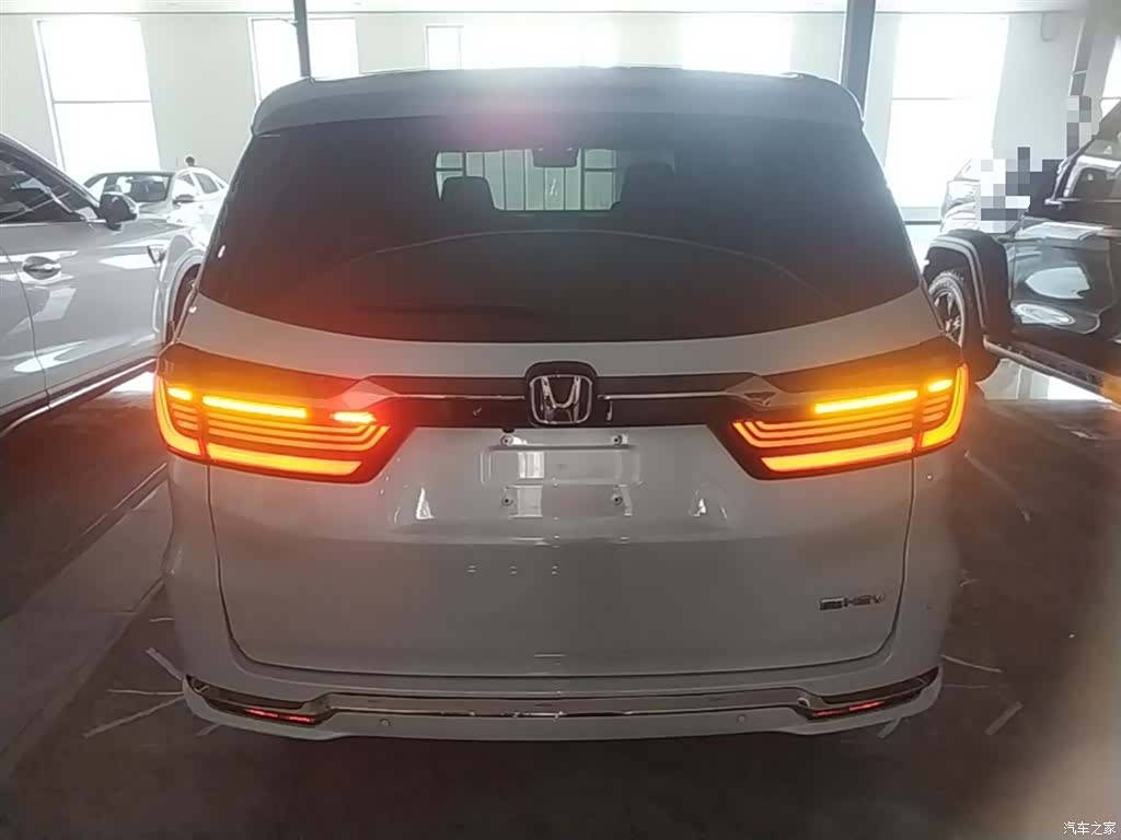 Honda Elysion, 2024 6