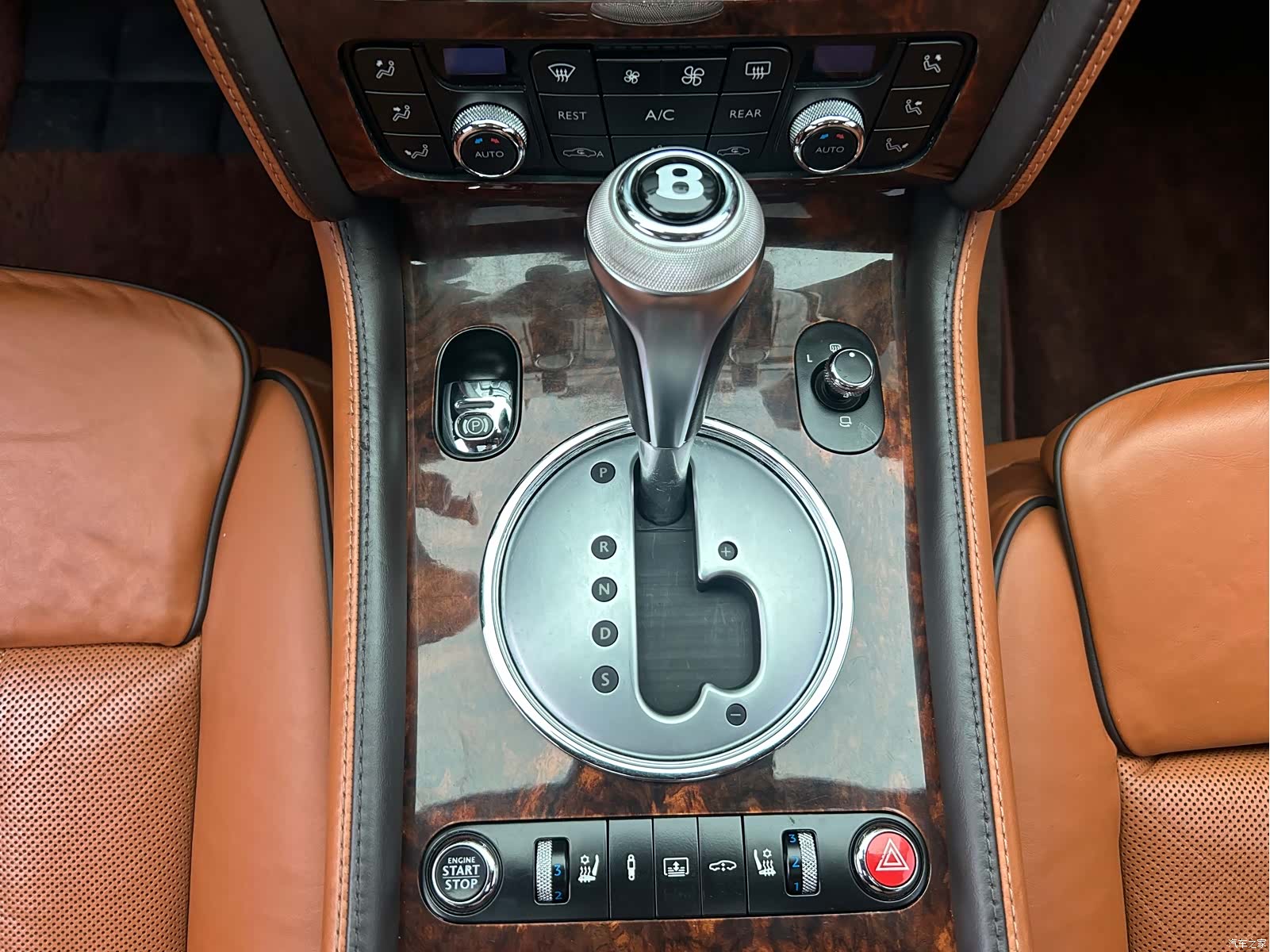 Bentley Flying Spur, 2013 14