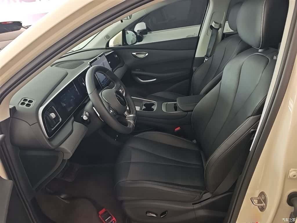BYD HiAce, 2025 15
