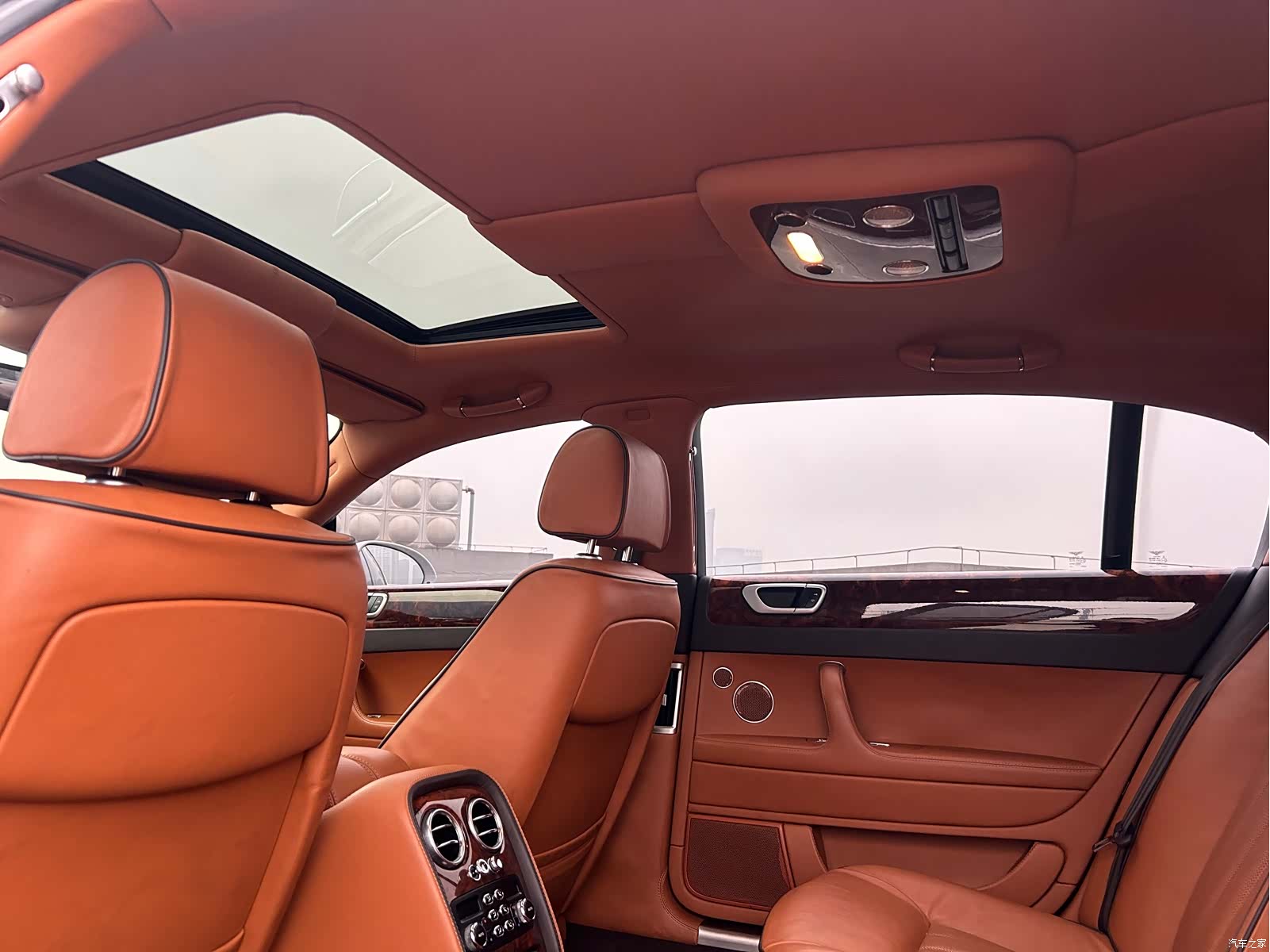 Bentley Flying Spur, 2013 11