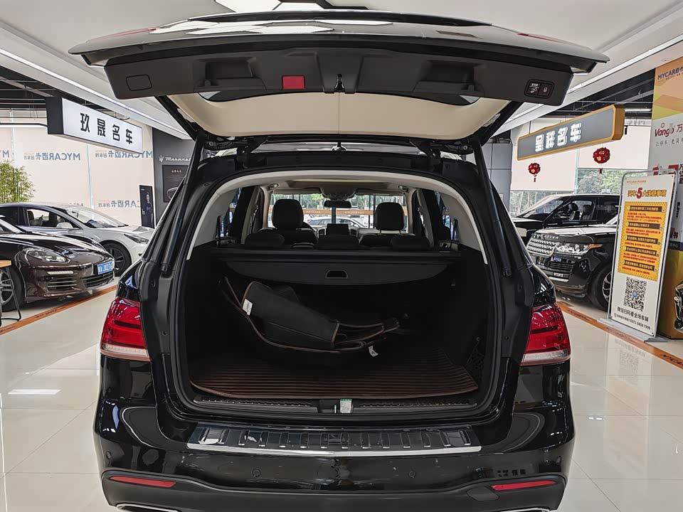 Mercedes-Benz GLE Mercedes-Benz GLE